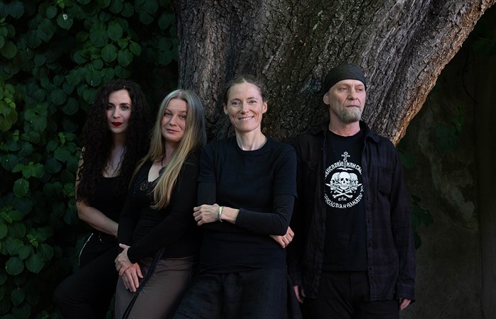 Města čtou 2024 / Nikol Fischerová &amp; Metanoia / koncert